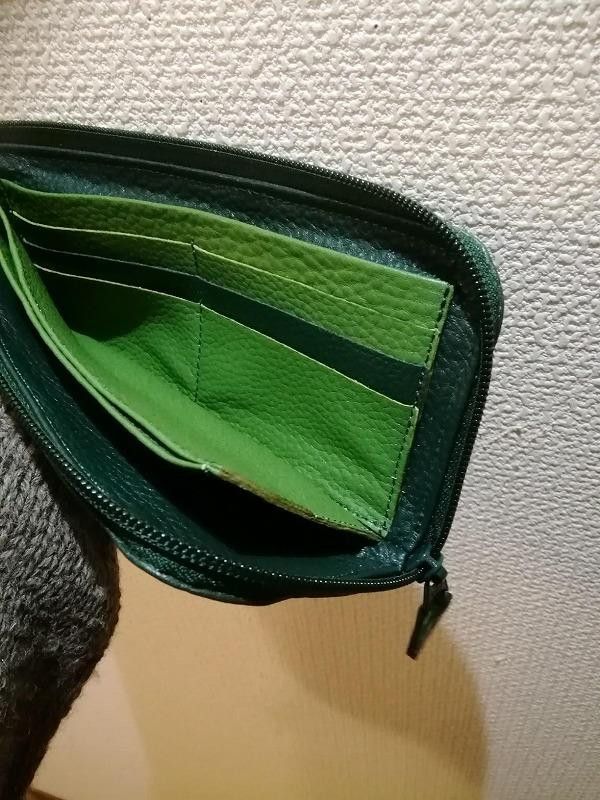 「鞄工房　香」リス柄ファスナー長財布 FAA3017