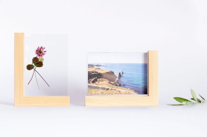 【ふるさと納税/職人手作り】縦横兼用で便利　おしゃれな無垢の木のフォトフレーム  L版　KK00002