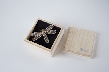 丹後の藤布　ブローチ「蜻蛉（トンボ）」　FY00046