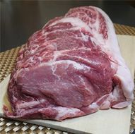 K1440 茨城県産豚肉肩ロースブロック　約2.0kg