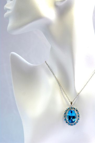 ブルートパーズ ペンダント 20ct K18WG （26352）　BR-58