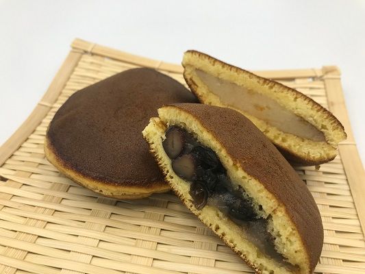 B4501柚子入りどら焼き＆丹波産黒豆どら焼き15個詰合せ