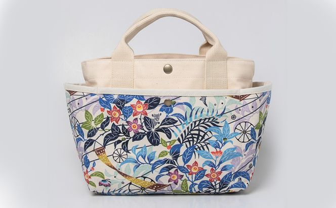 「琉球帆布」お散歩バッグ きらきらシークヮーサー - 帆布 布 トート トートバッグ 琉球紅型 人気 紅型作家 宮城守男 おしゃれ レディース ファッション お出かけ かばん 鞄 手仕事 手づくり ハンドメイド 琉球帆布 伝統技術 沖縄県 八重瀬町【価格改定】