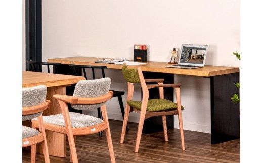 D121-01 IGNITE ダイニングチェア (肘付)【オーク＆ウォルナット材】JIG-DCX191A PNO+W/DバトンYG