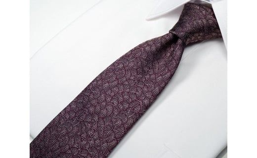 郡内織物「富士桜工房」シルクネクタイ 真柏 臙脂 FAA1014