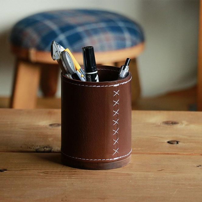 レザーとウォルナットのペン立て【ブラウン】Z109VC02
