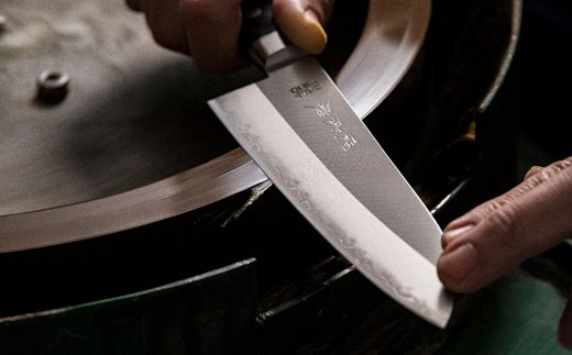 TBS「ララLIFE」で紹介されました(R5.5)  関虎徹 V金10号 ペティナイフ 135mm【飛騨・美濃すぐれもの認定品】（YG303/安田刃物）