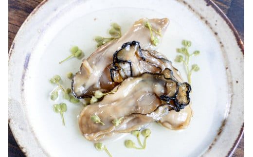 牡蛎燻製オイル漬デュエットC（山椒オイルS120g×1個 柚子オイルS120g×1個 ★サケ・マス冷燻製S40g×1個★ アラカルト10g×6個入り1セット）【0tsuchi00317-202412】