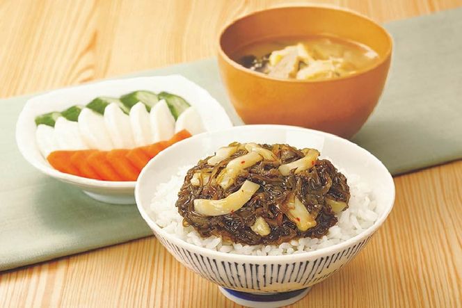 いか入りめかぶ 170g 5個セット [小野万 宮城県 気仙沼市 20564620] 魚 魚介類 いか イカ 塩辛 イカ塩辛 酒の肴 おつまみ ご飯のお供 珍味