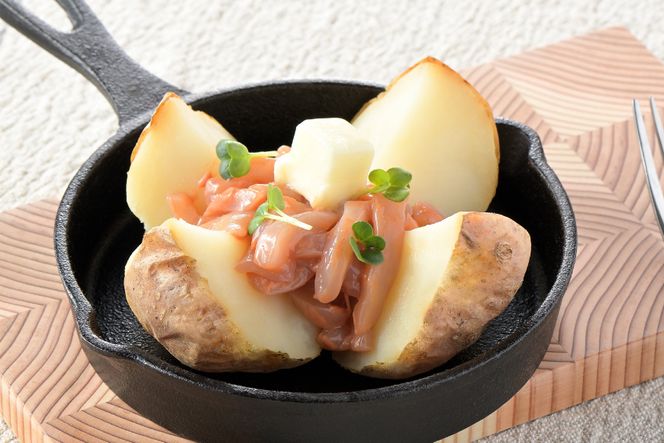 いか塩辛 白造り 2kg(1kg×2p) 冷凍 [小野万 宮城県 気仙沼市 20564657] いか イカ 塩辛 イカ塩辛 おつまみ 珍味