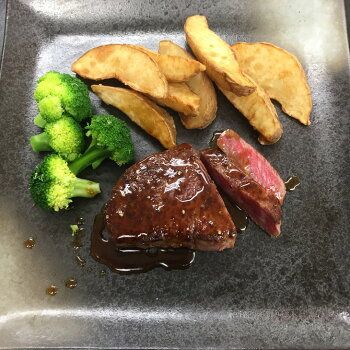 京丹波姫牛 特選 極厚 ヒレ ステーキ 2枚 約３６０ｇ スパイス・ソース付き　《冷蔵 ヒレステーキ》 ※着日指定不可