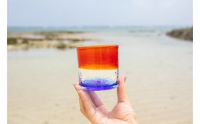 【RYUKYU GLASS WORKS 海風】残波の夕日ロックグラス（青）