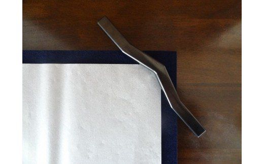 ＫＩＨＯの文鎮　革【ＫＡＫＵ】　H084-033