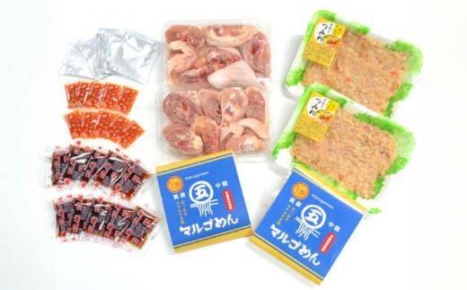 【全12回定期便】九州産ハーブ鶏 水炊き鍋2人前×2セット（計4人前）〆はマルゴめん 福岡県産の米粉麺《築上町》【株式会社マル五】[ABCJ131]