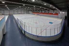 099H099 関空アイスアリーナ 利用券 9000円分