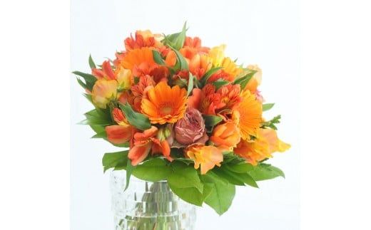 41-922　季節の花束と花瓶のセット　Mサイズ