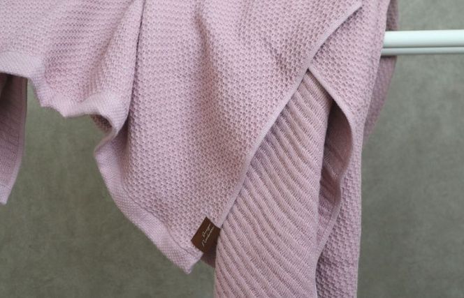 G1967 【ソフトハニカム】プレミアムタオル10枚セット（くすみ桜）+ソフトハニカム織ハーフハンカチ1枚