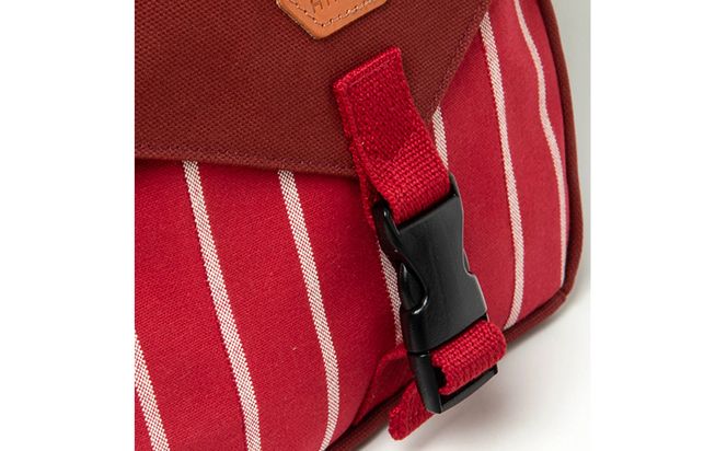 「琉球帆布」ツートンショルダーS / ディープレッド＆レッド - 帆布 キャンバス生地 布 丈夫 バッグ 斜め掛け 肩掛け おしゃれ 男女兼用 琉球帆布 手仕事 伝統技術 沖縄県 八重瀬町【価格改定】