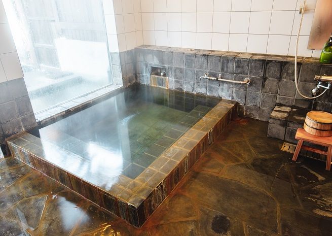 9005.森の中に佇むプライベートサウナ＆温泉施設「屈斜路湖サウナ倶楽部」の4時間貸切利用券（最大6名までご利用可能です）