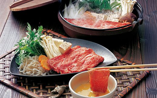 くまもと黒毛和牛すきやき用500ｇ - 肉 お肉 牛肉 黒毛和牛 和牛 くまもと黒毛和牛 すき焼き スライス やわらかい 旨味 安心 安全 冷凍 国産 九州産 熊本県産 熊本県 甲佐町