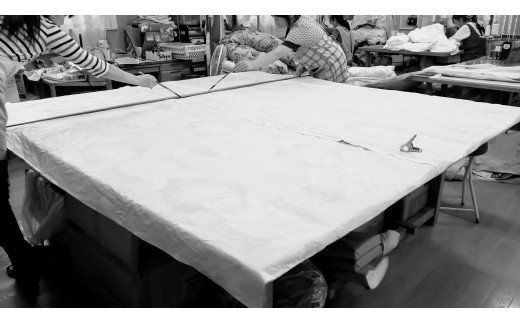 ホテル仕様羽毛布団　シングルサイズ150×210