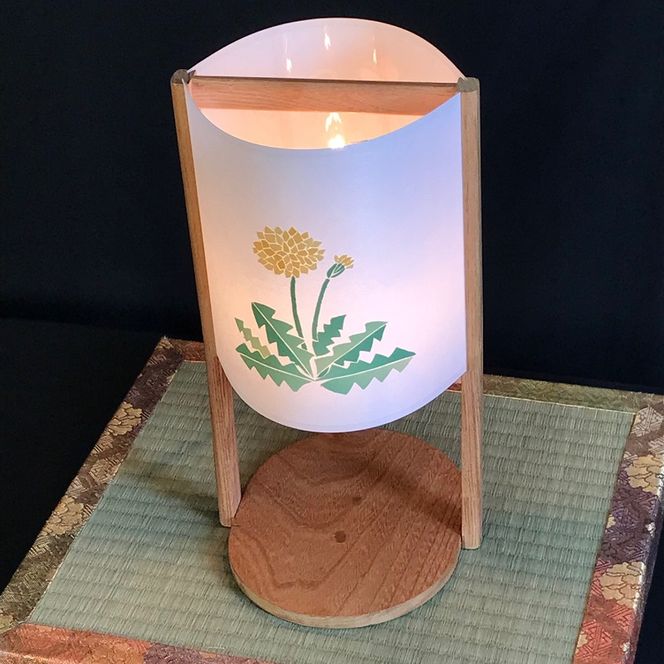 030D095 着物生地で作ったおしゃれな行灯（あんどん） 菫タンポポ