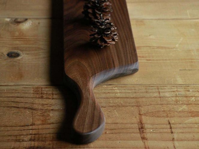 ブラックウォルナットのカッティングボード　ロング　Z106