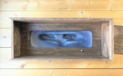 瓦ティッシュケース（笑顔の鬼瓦） H104-025