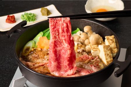 【12月発送】佐賀牛 赤身モモスライス 600g 【佐賀牛 赤身 モモ肉 ヘルシー さっぱり すき焼き 焼き肉 しゃぶしゃぶ 焼きしゃぶ やわらか 美味しい ブランド肉】(H106193)