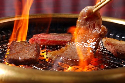 【24-3】【12月31日受付終了！翌年4～9月の月1回合計6回の定期便】松阪牛焼肉（特選ロース500ｇ）（ギフト箱入）