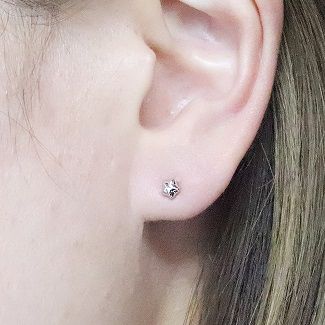プラチナ　４㎜　星ピアス　BQ-37