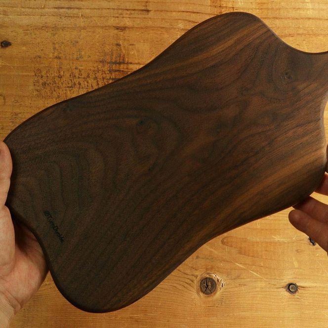 ブラックウォルナットのカッティングボード　free　Z108