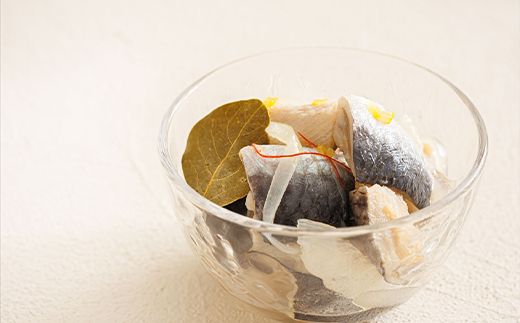 イワシの 酢漬け 340g×3個セット | ピクルス風のお酢に漬け込む 釧之助の ピクルド サーディン イワシ 鰯 酢漬 釧之助本店でも 大冷凍 調理済み 一人暮らし セット おかず 魚介類 海鮮 絶品 人気 笹谷商店 直営 釧之助本店 高級 北海道 釧路町 釧路超 特産品 121-1920-251