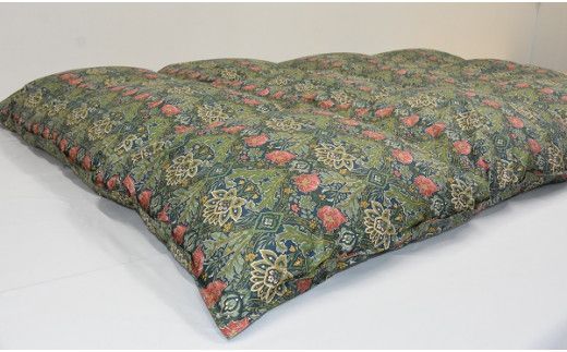 1Y2　２層式キルト羽毛掛けふとん　ポーランド産マザーホワイトグースダウン93％　色　ブルー系　柄おまかせ