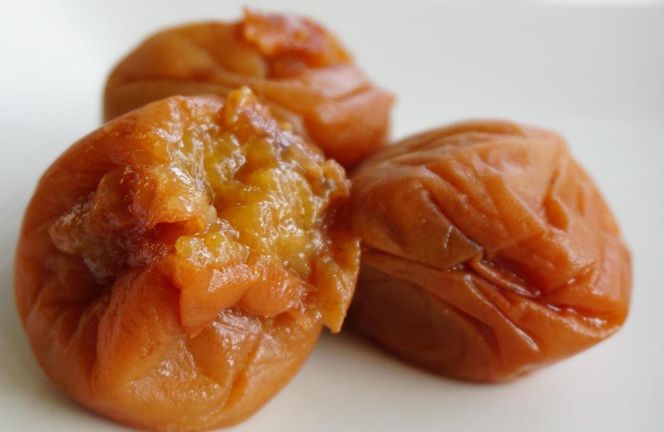 極低塩　紀州南高梅 つぶれ梅300g×4　T163