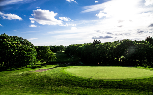 室蘭ゴルフ倶楽部　平日キャディー付プレー券（2名様分）【5月～10月】 MROAI001