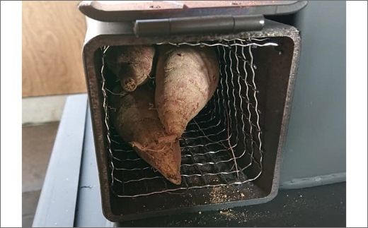 薪ストーブ【かぐつち3号（KAGUTUTI3）と美味しく焼ける「焼き芋器」セット】暖房、調理、揺らめく炎で心を癒やします。	RS00010