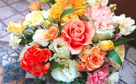 元気がでるビタミンカラーのフレッシュアレンジメント　ドリーム SWAF014