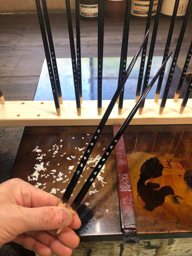 螺鈿(らでん)うるし塗り 夫婦箸 黒と朱