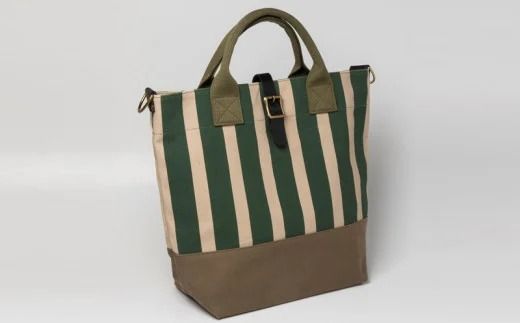 「琉球帆布」タウントート（グリーンストライプ）- 実用性 4号帆布 トートバッグ キャンバス生地 極厚 丈夫 ベーシック おしゃれ ファッション お出かけ かばん 鞄 手仕事 手づくり ハンドメイド 琉球帆布 伝統技術 沖縄県 八重瀬町【価格改定】