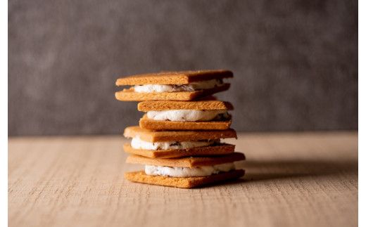 009AD01N.レーズンバターサンド「いち福神」（8枚入×2箱）