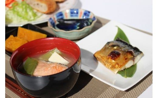 石山水産 おすすめセット(いか＆さば)【0tsuchi00456-202510】