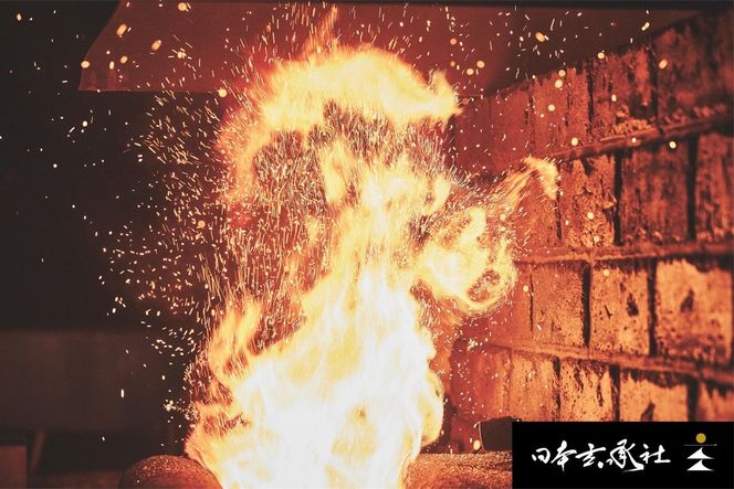 オーダーメイドの日本刀（短刀：長さ24cm程度）拵付き 装飾 鞘