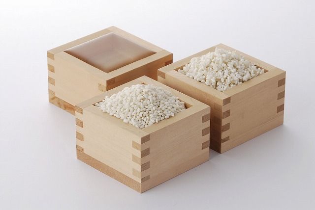 本みりん九重櫻 1.5L(500ml×3本) 三河みりん発祥の醸造元 九重味淋 みりん ミリン 味醂 発祥 醸造のまち 碧南 国内産 水稲もち米 米こうじ 簡単プロの味に 本格米焼酎 全国酒類品評会 名誉大賞 受賞 調味料 料理 本格 厳選素材 H002-082