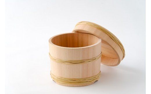 秋田杉 おひつ３合(竹タガ) 国産 職人手作り 高級 木製 飯櫃 飯びつ お鉢 寿司桶 木桶 天然木 日本製 職人 手作り ギフト プレゼント|odwa-00011