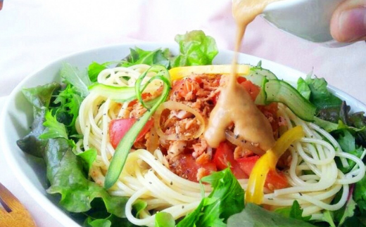 玉ねぎドレッシング の「たまっしんぐ」 プレーン 3本 + 黒酢生姜 1本《築上町》【かなえ工房】