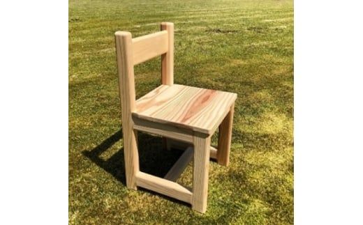 魚津スギ 子ども用いす（Mサイズ） こどもの椅子 キッズチェアー  木製 国産 日本製 職人 手づくり ナチュラル