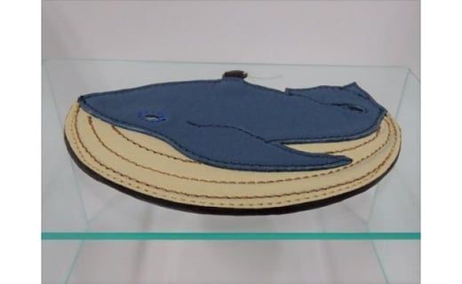 「鞄工房　香」くじらのパスケース FAA3002
