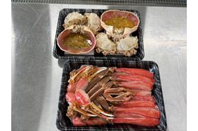 蟹しゃぶセット（本ズワイガニ900g～1kg×2杯分／蟹味噌付き・カニだし付き）　NJ00011