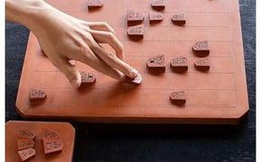 牛革 将棋（彫り駒、盤、駒置き）セット　亘山作　522011